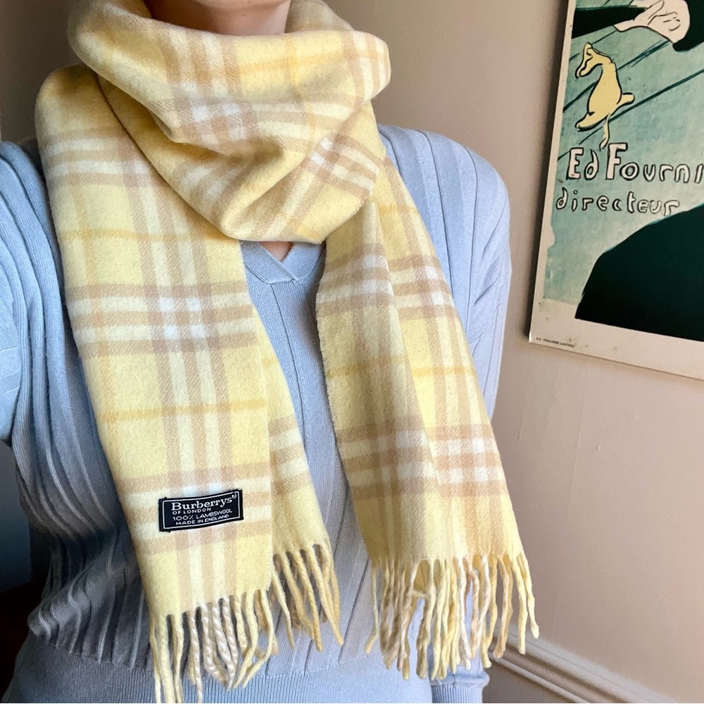 Vintage Burberry lambswool scarf | authentic